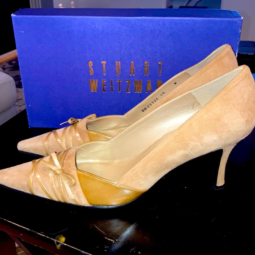 Stuart Weitzman beige suede 3 inch heels IOBw/ free shipping